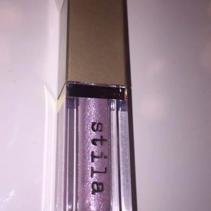 Stila glitter & glow highlighter